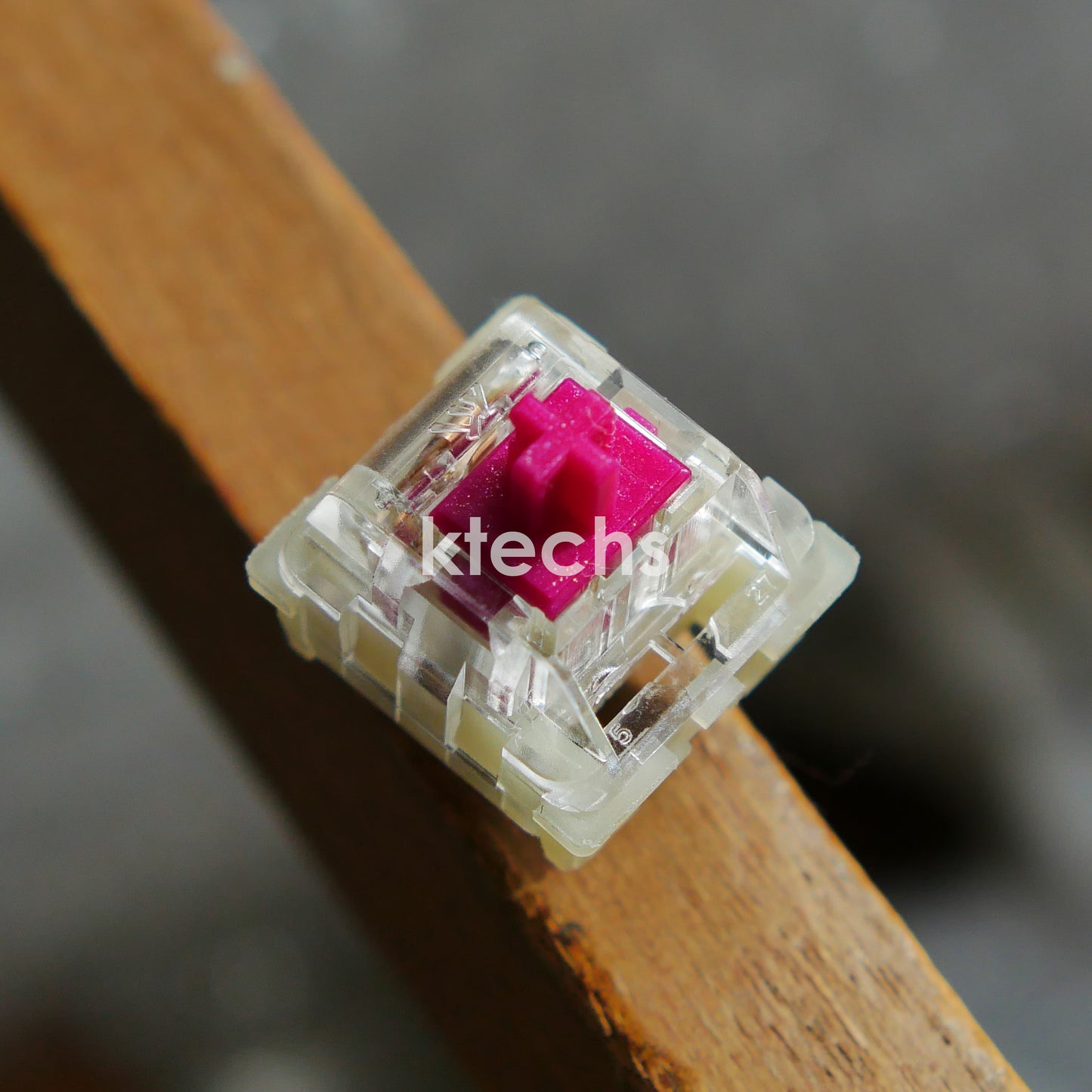 KTT Wine Red Mechanical Switches